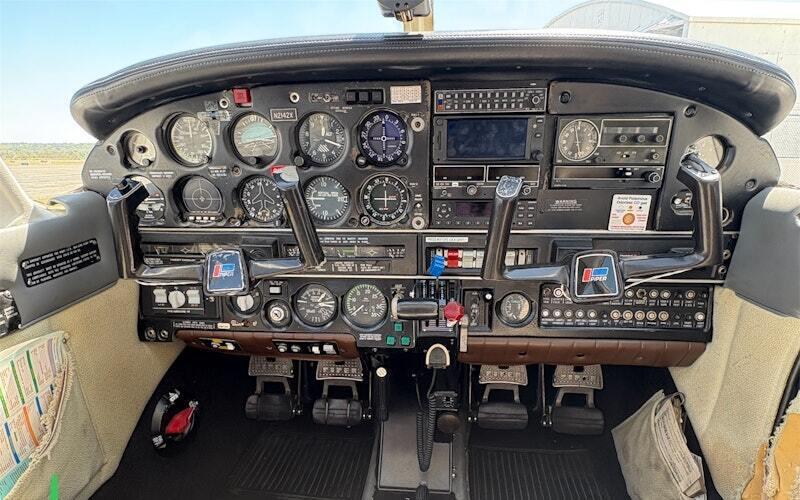 Piper Pa 28rt 201 Arrow Iv thumbnail 11
