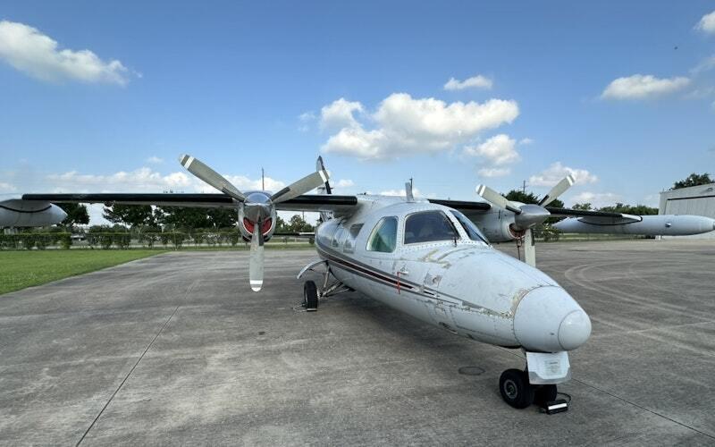 Mitsubishi Mu 2b 26a thumbnail 2