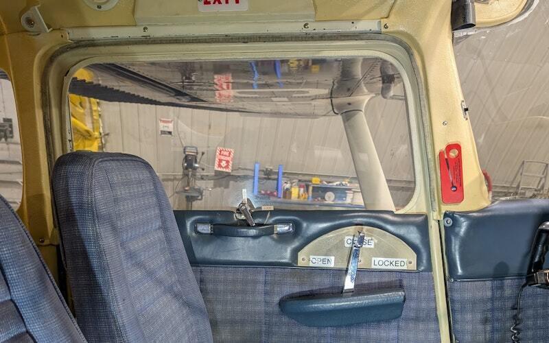 Cessna 172m Skyhawk thumbnail 4