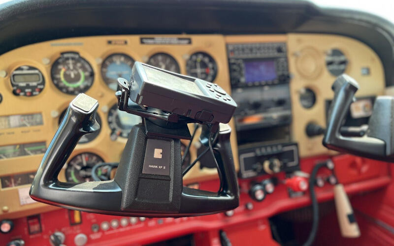 Cessna R172k Skyhawk thumbnail 4