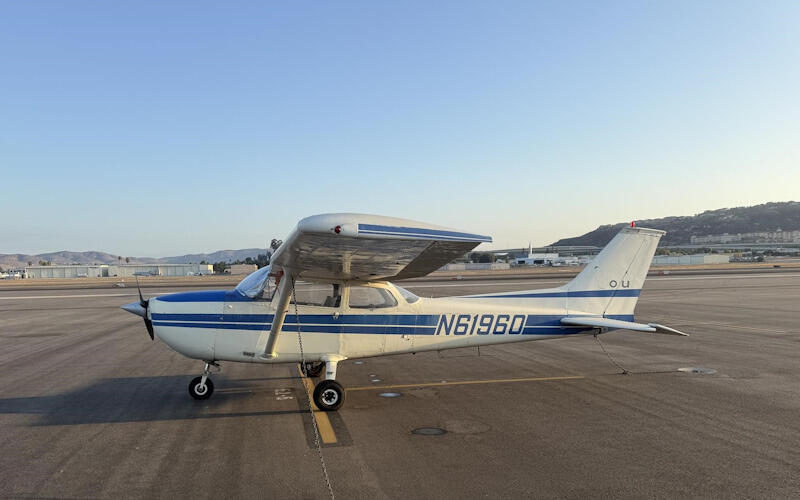 Cessna 172m Skyhawk thumbnail 2