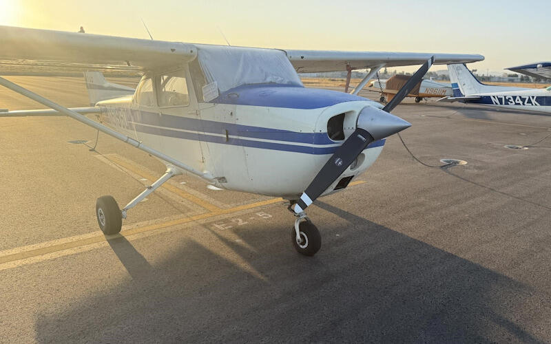 1975 Cessna 172M Skyhawk 4