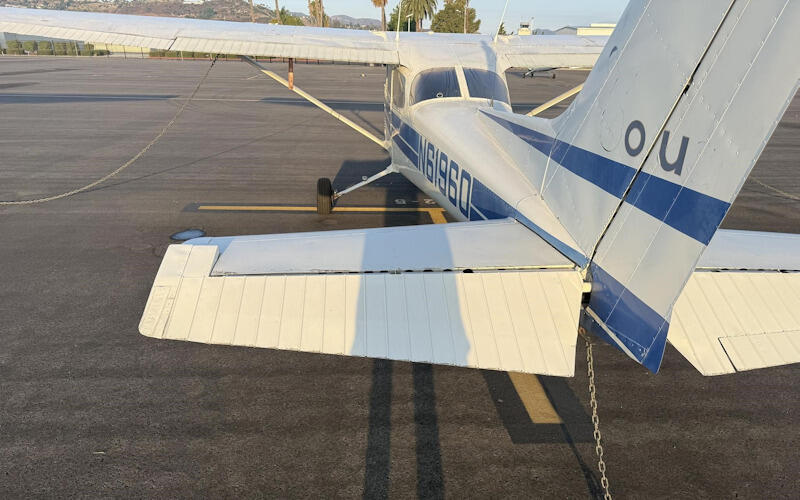 Cessna 172m Skyhawk thumbnail 5