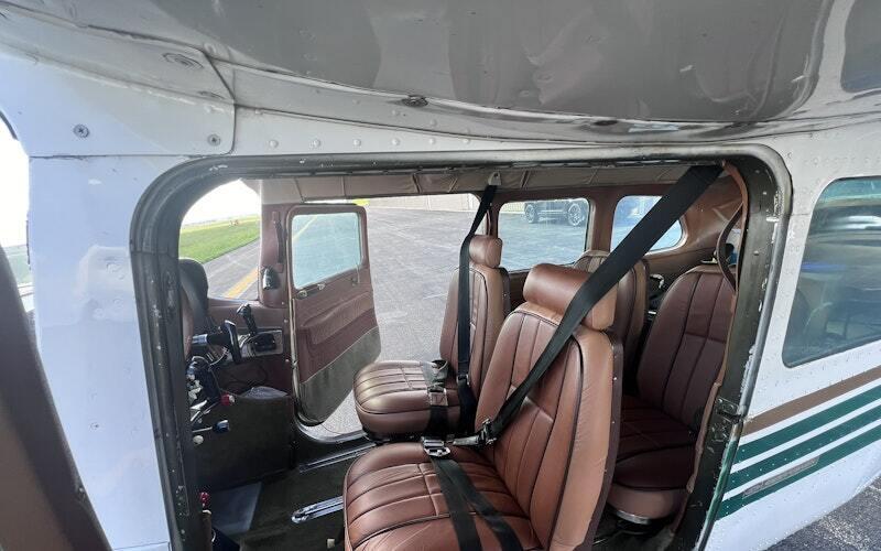 Cessna 210g Centurion thumbnail 8