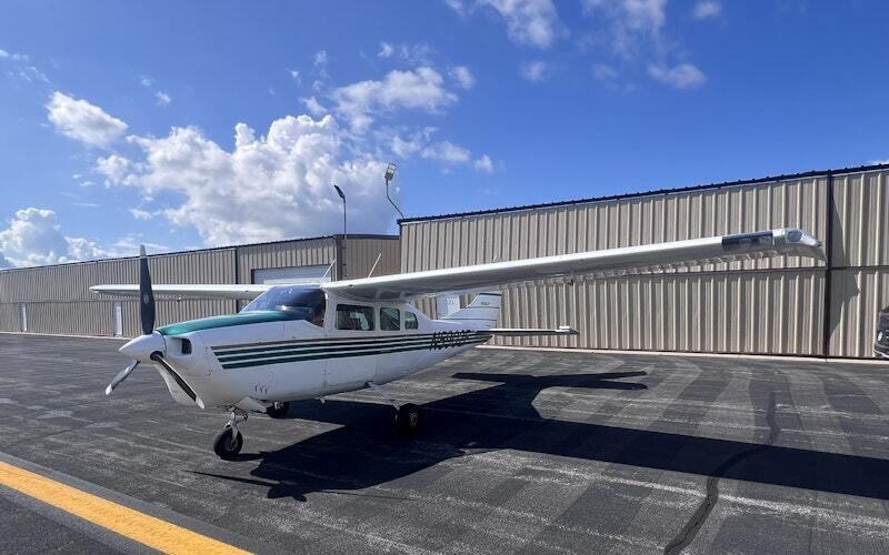 Cessna 210g Centurion thumbnail 2