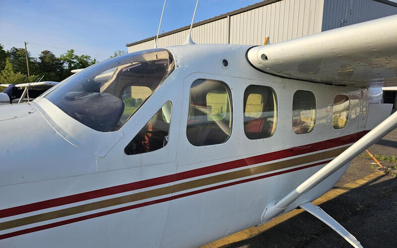 Cessna P337g Skymaster thumbnail 2