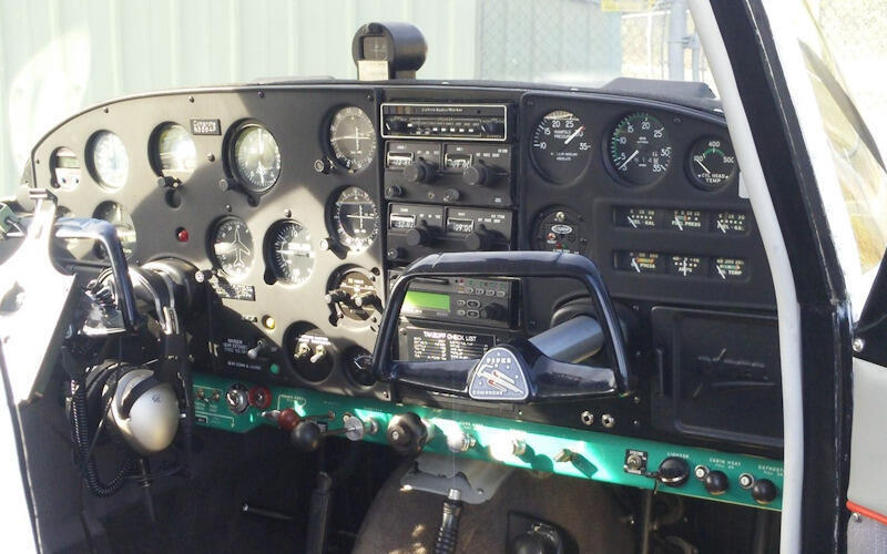 1959 Piper PA-24-180 Comanche 4