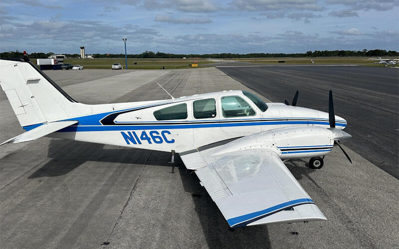 Beechcraft Baron B55 thumbnail 14