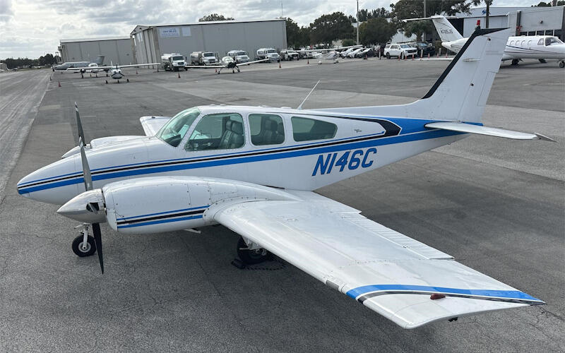 Beechcraft Baron B55 thumbnail 18