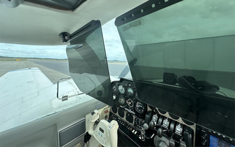 Beechcraft Baron B55 thumbnail 10