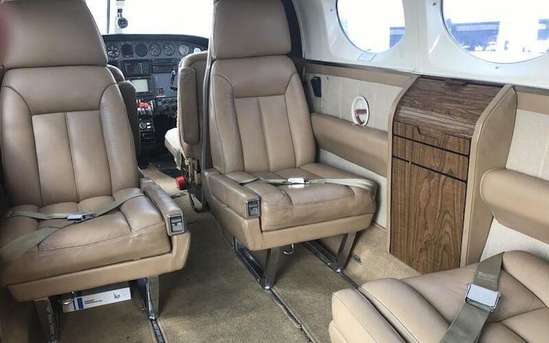Cessna 421c Golden Eagle thumbnail 13