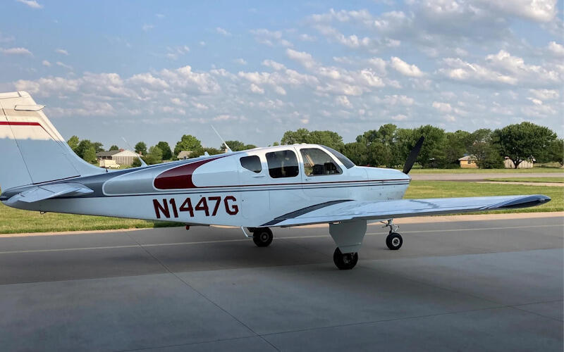 Beechcraft B33 Debonair thumbnail 2