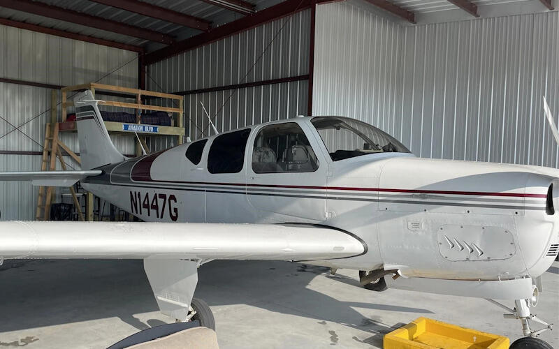 Beechcraft B33 Debonair thumbnail 9