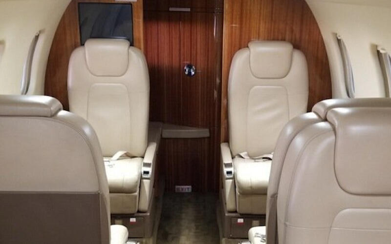 Bombardier Learjet 60 Xr thumbnail 5