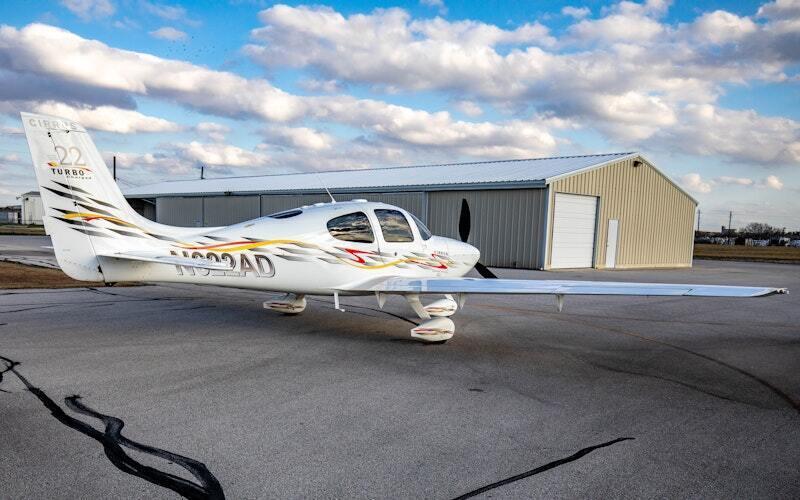 Cirrus Sr22t thumbnail 5