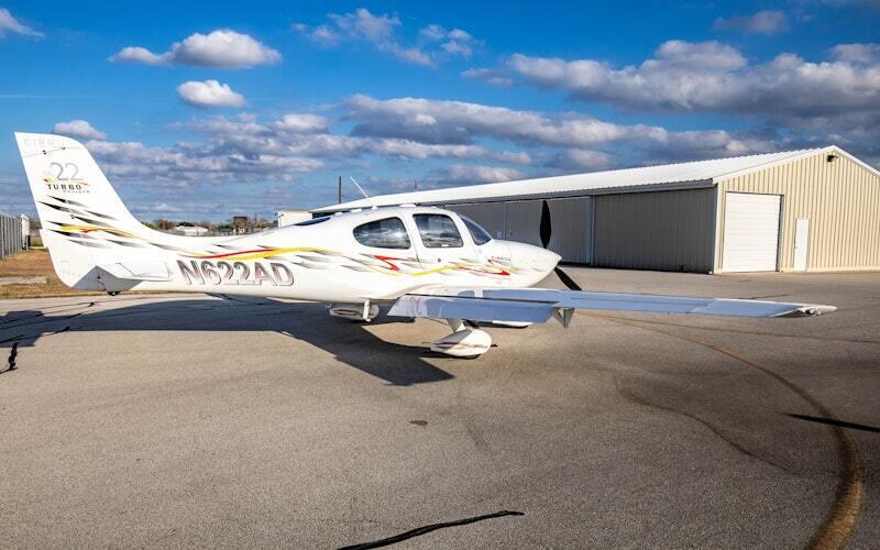 Cirrus Sr22t thumbnail 4