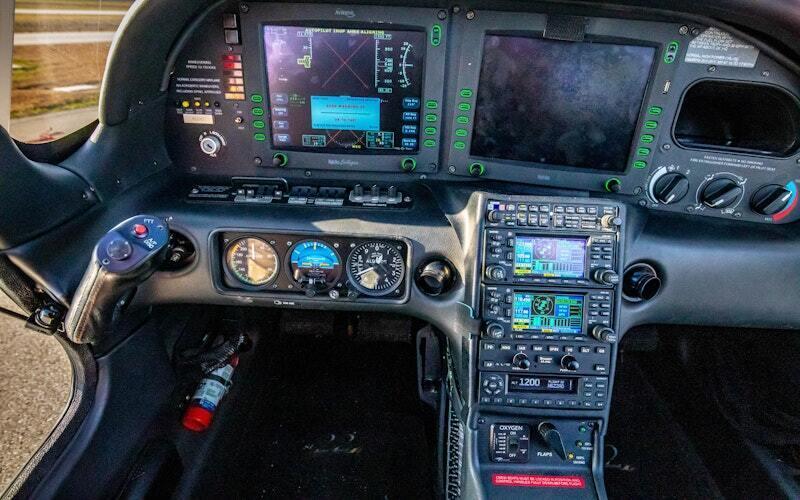Cirrus Sr22t thumbnail 22
