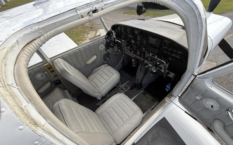 Piper Pa 24 250 Comanche thumbnail 11