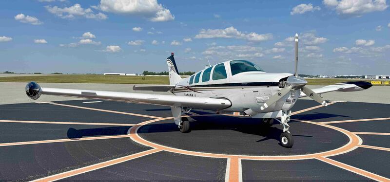 Beechcraft A36 Bonanza thumbnail 2