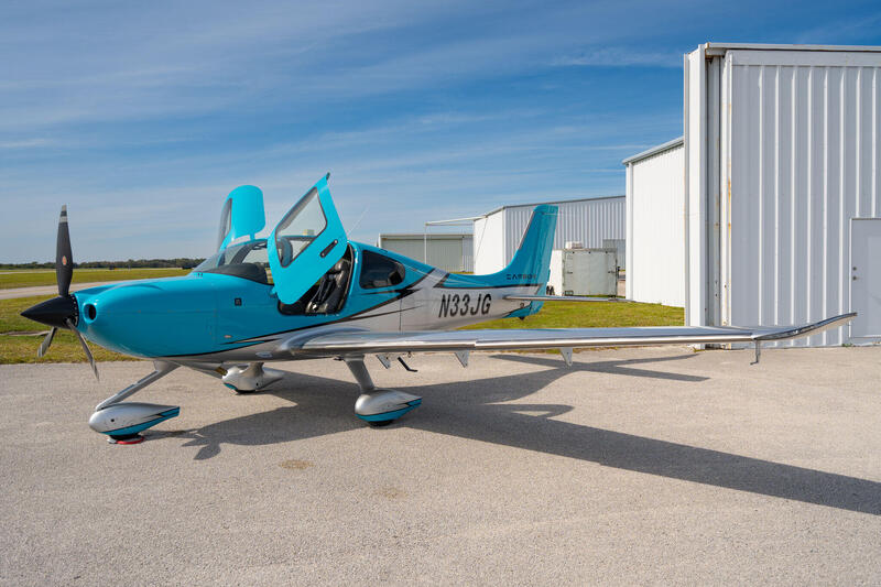 Cirrus Sr22 G6 thumbnail 2