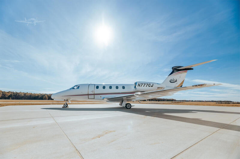 Cessna 650 Citation Iii thumbnail 2