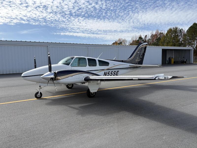 Beechcraft 95 B55 T42a thumbnail 8