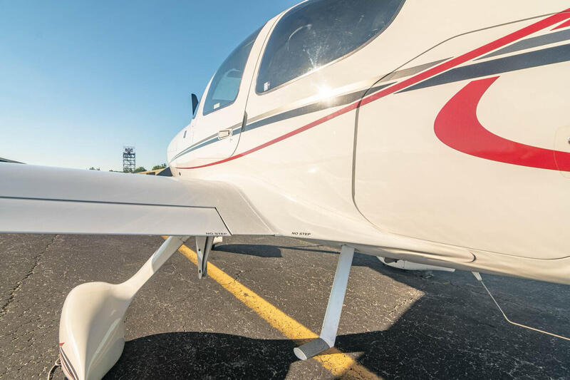 2019 Cirrus SR20 G6 4