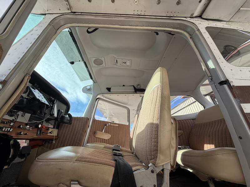 1979 CESSNA 172N SKYHAWK 4