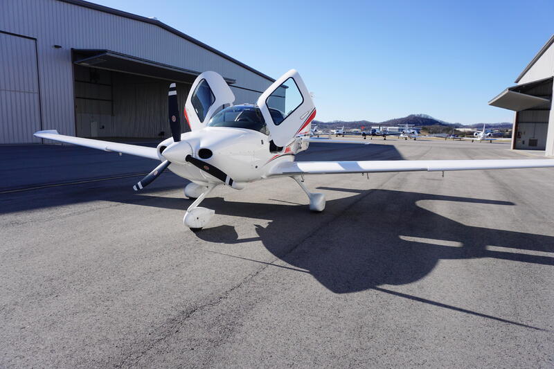 Cirrus Sr20 G6 thumbnail 2