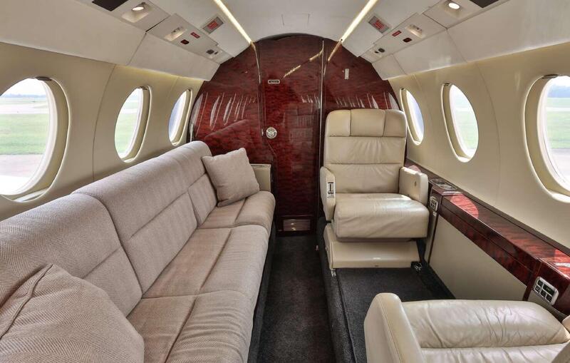 Dassault Falcon 50ex thumbnail 7