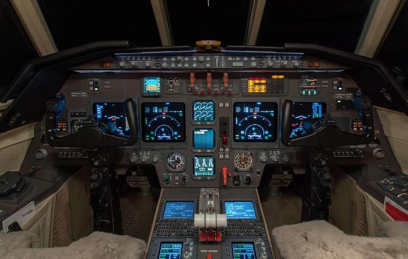 Dassault Falcon 50ex thumbnail 3