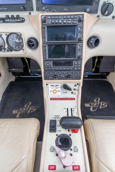 2007 Cirrus SR22 G2 GTS 4