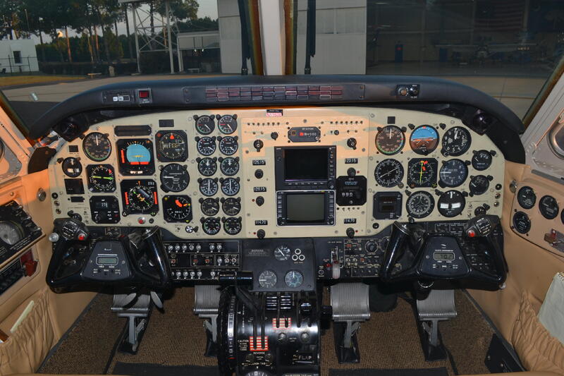 Beechcraft King Air C90 thumbnail 5
