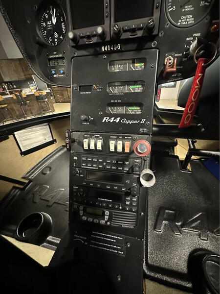 Piston Helicopter Robinson thumbnail 6