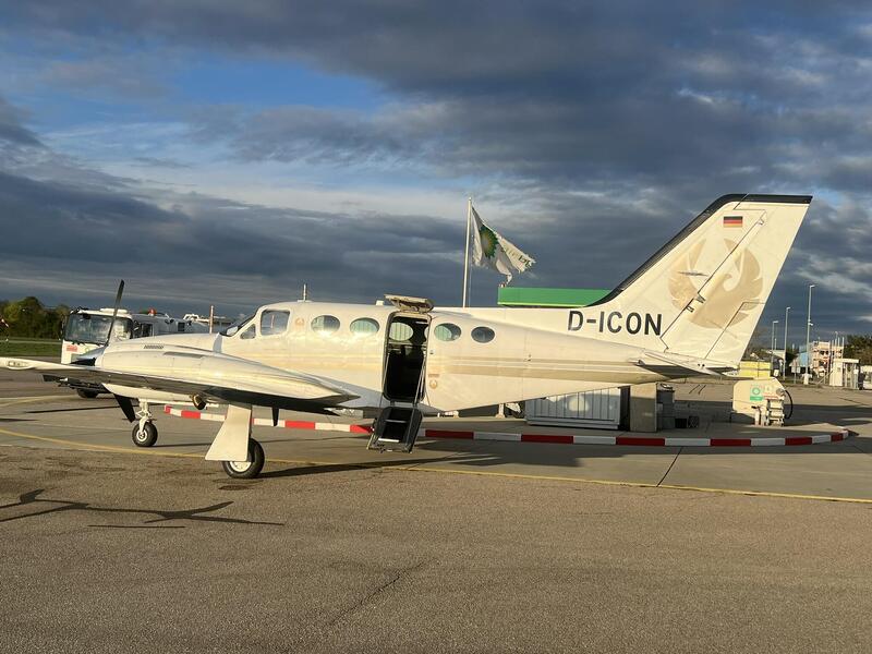 Cessna 421c Golden Eagle thumbnail 7