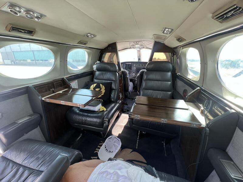 Cessna 421c Golden Eagle thumbnail 5