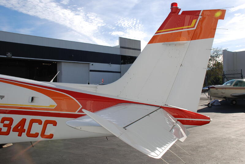 Beechcraft B36tc Bonanza thumbnail 16