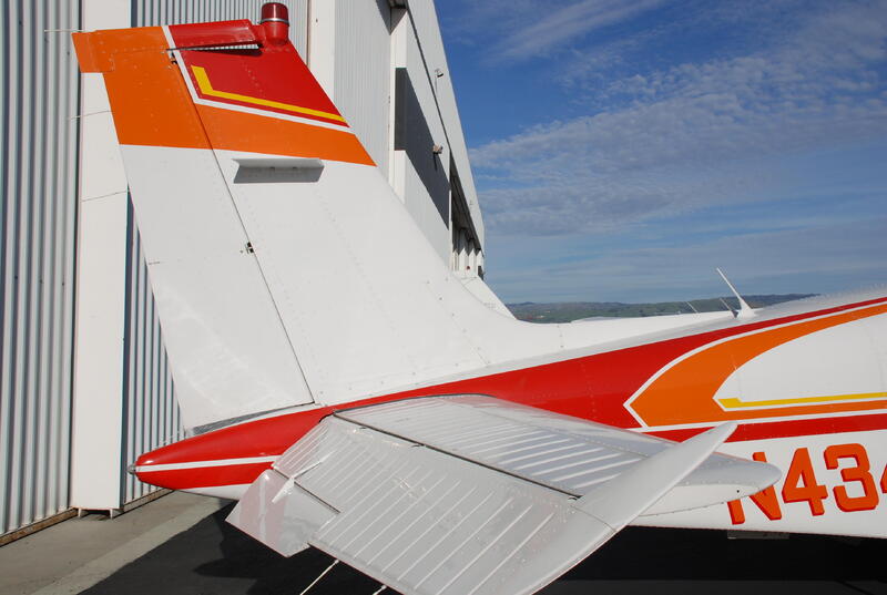 Beechcraft B36tc Bonanza thumbnail 18