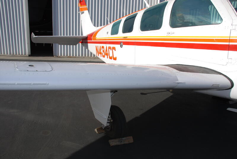 Beechcraft B36tc Bonanza thumbnail 23