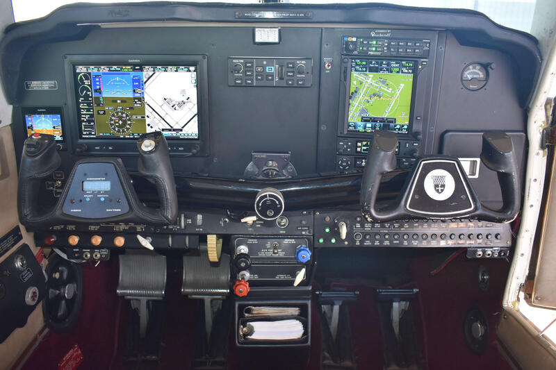 Beechcraft B36tc Bonanza thumbnail 9