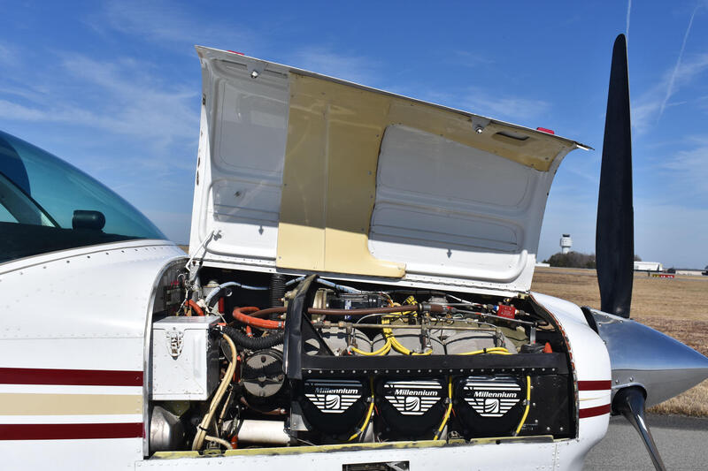 Beechcraft B36tc Bonanza thumbnail 17