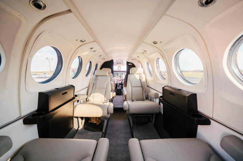 Beechcraft King Air B100 thumbnail 12