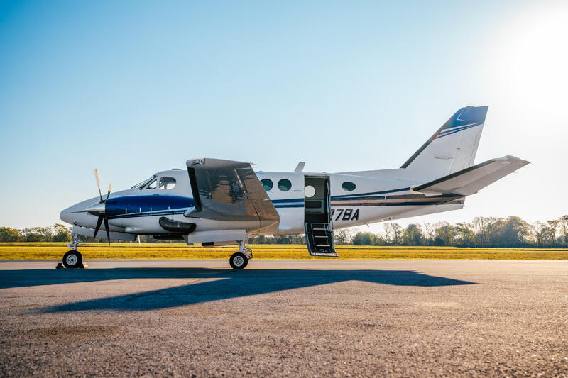 Beechcraft King Air B100 thumbnail 9