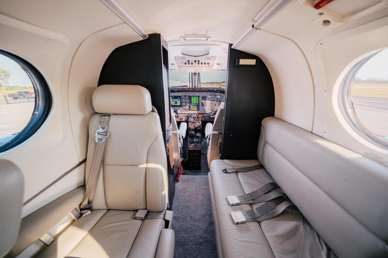Beechcraft King Air B100 thumbnail 18