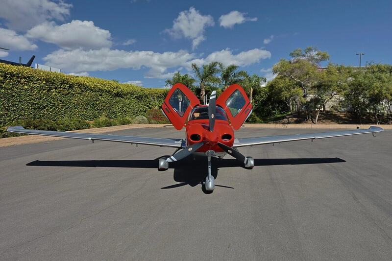 Cirrus Sr22 G6 thumbnail 3