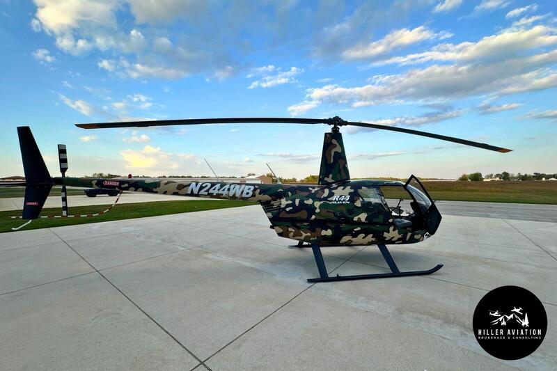 1980 Piston Helicopter Robinson thumbnail 3