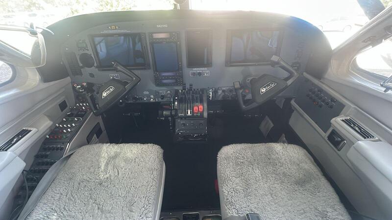 Cessna 421c Golden Eagle thumbnail 4