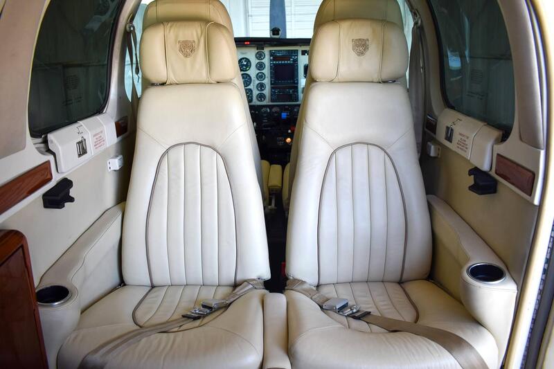 Beechcraft A36 Bonanza thumbnail 21