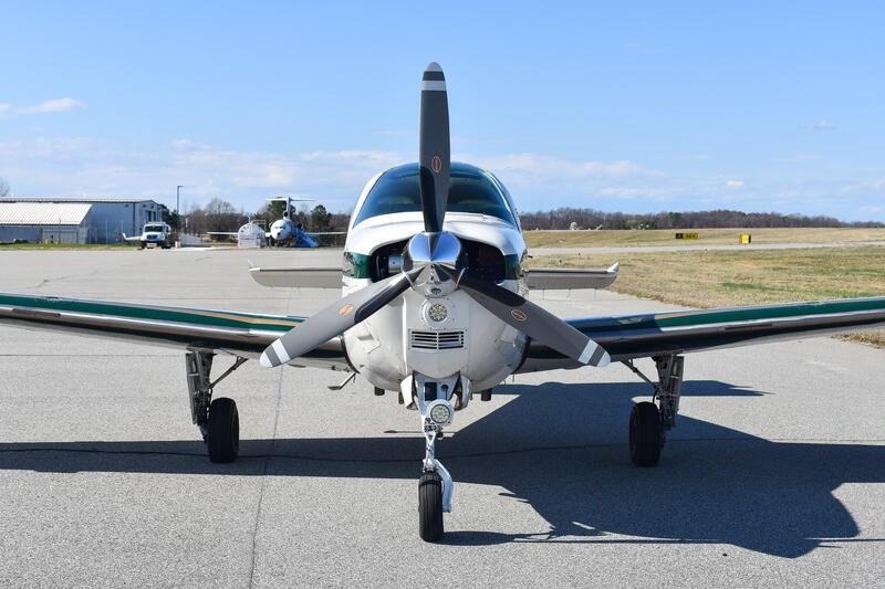 Beechcraft A36 Bonanza thumbnail 6