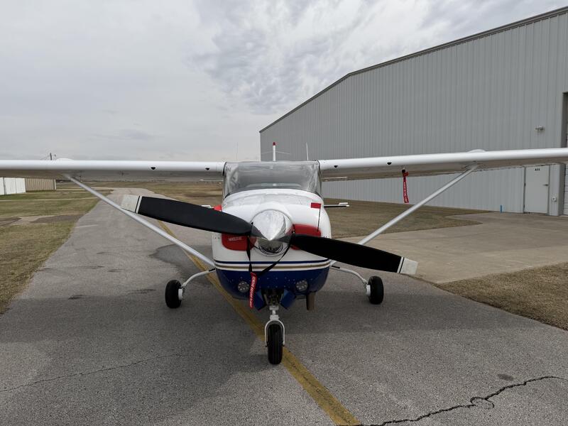 Cessna Tr182 Skylane thumbnail 4